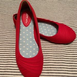 Womens Hot Cakes Flats. Size 9M.